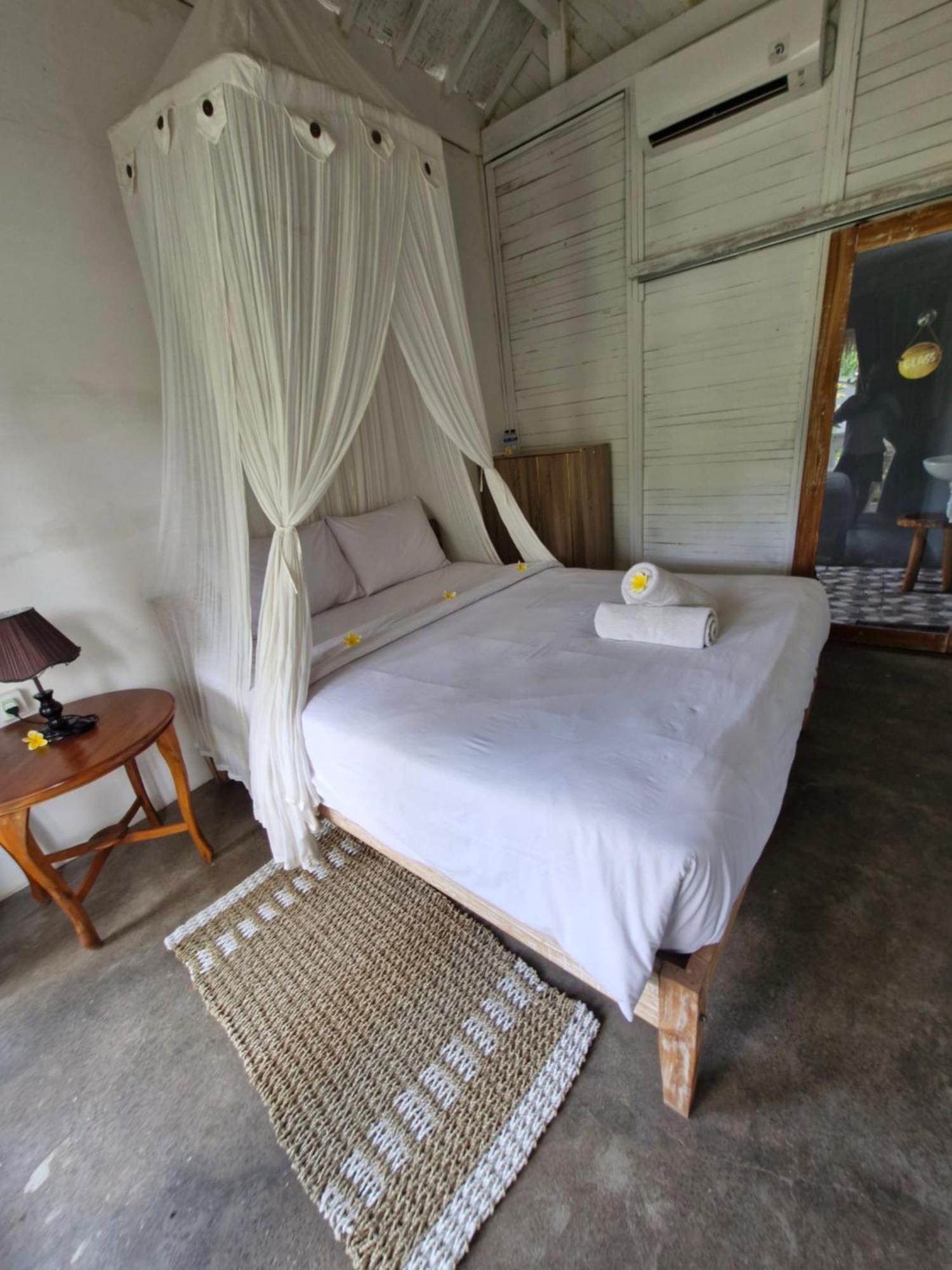 The Layar Homestay Batununggul Exteriér fotografie