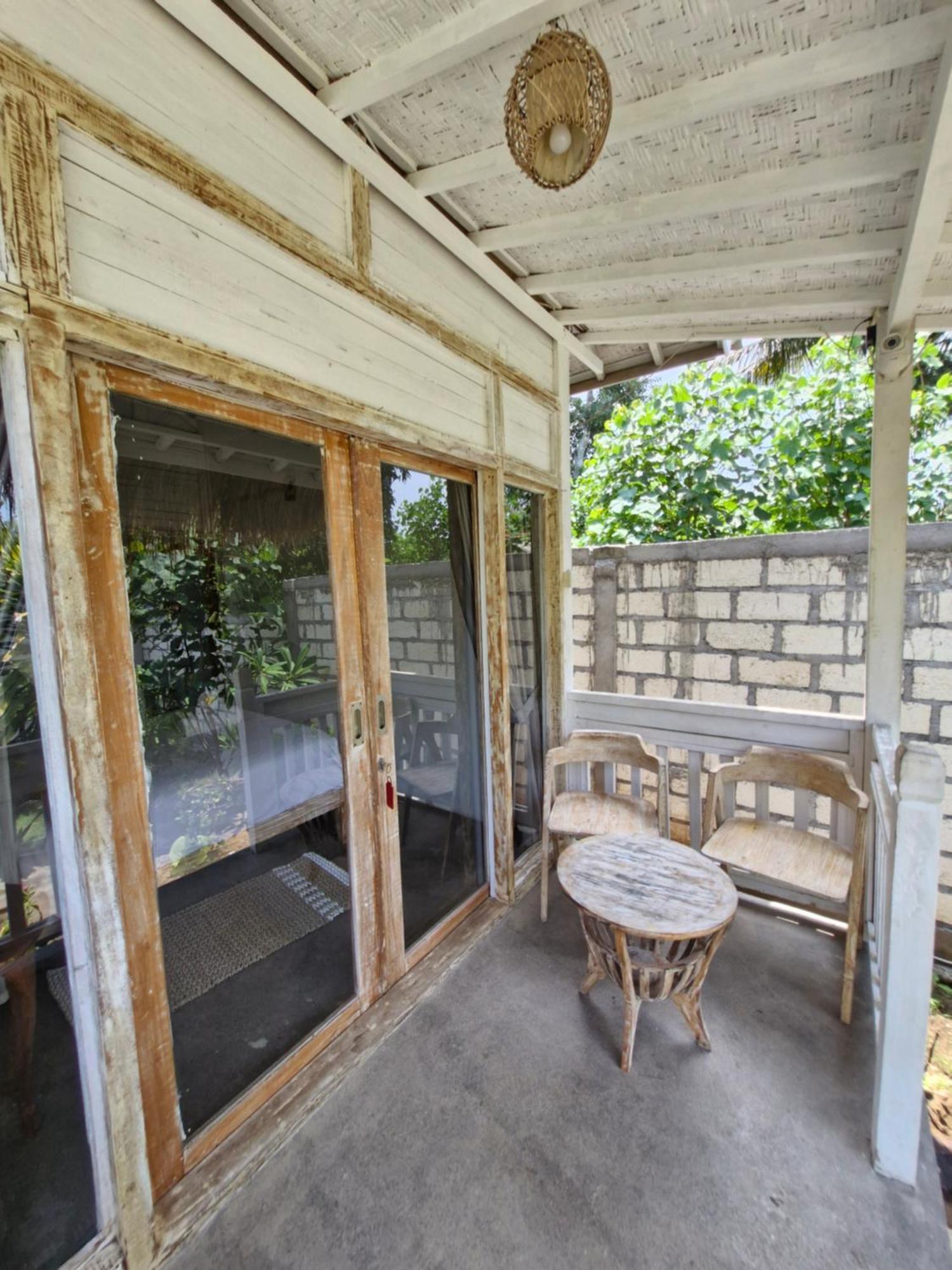 The Layar Homestay Batununggul Exteriér fotografie