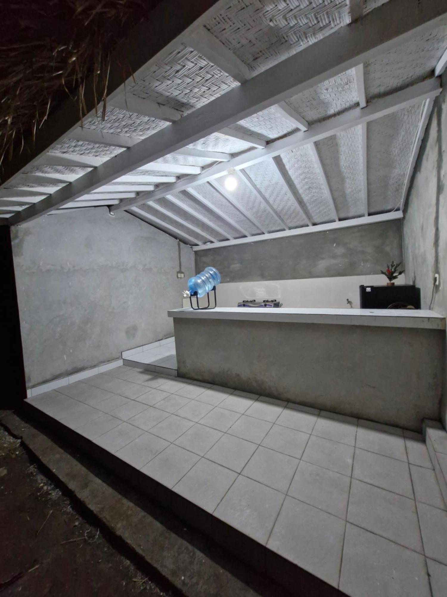 The Layar Homestay Batununggul Exteriér fotografie
